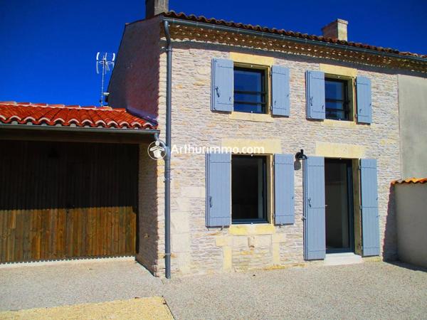 Location                                                      Maison
                        
                     3 pièces                      45 m2                     à Asnières-la-Giraud