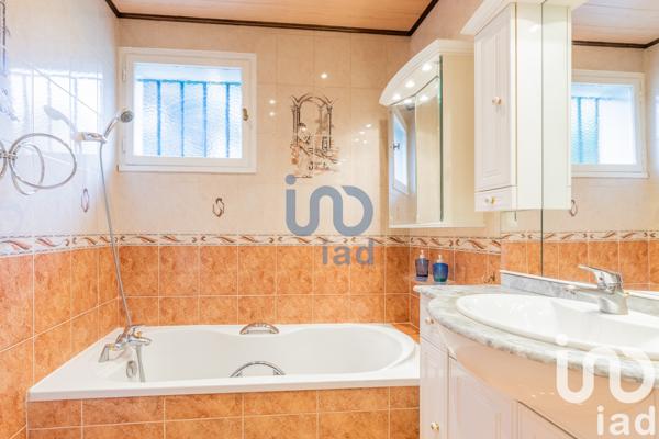 Maison à vendre 10 pièces 183 m² L'Haÿ-les-Roses