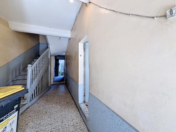 Maison
         6 pièces
        - 180 m² 119 900 € *
