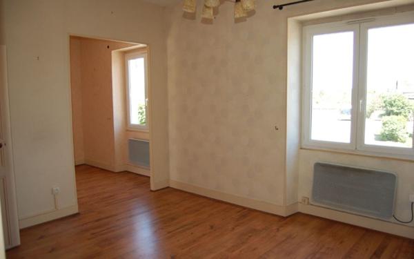 Appartement à louer    2 pièces •  Saint-Satur