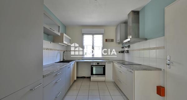 À vendre Maison 5 pièces 95.5 m² - Rodilhan 30230