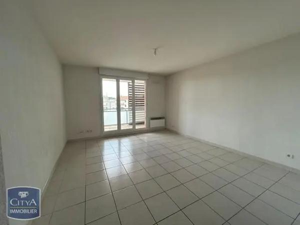 Appartement à louer 2 pièces 44.39m² Nîmes (30000)
