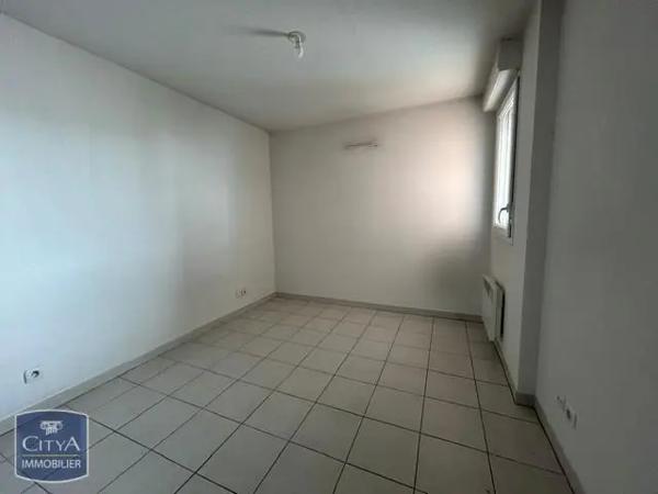Appartement à louer 2 pièces 44.39m² Nîmes (30000)