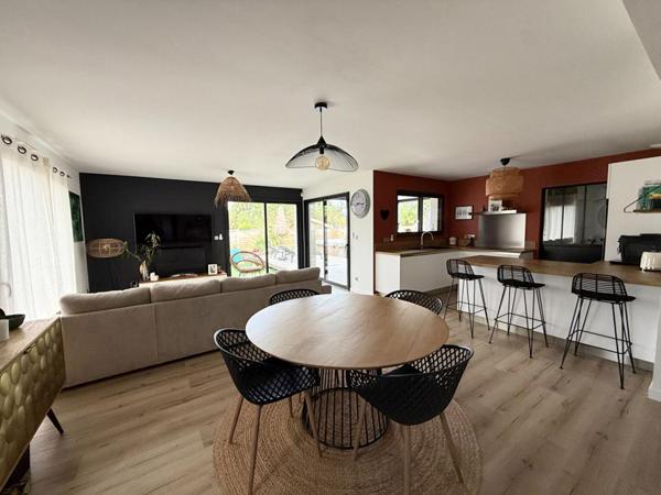 MAISON CENTRE VILLE 3CH PISCINE GARAGE 800M² DE TERRAIN