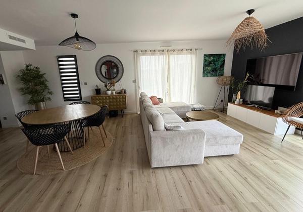 MAISON CENTRE VILLE 3CH PISCINE GARAGE 800M² DE TERRAIN