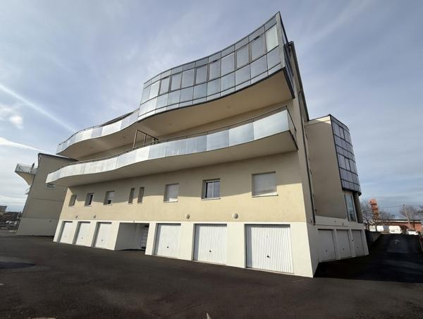 Issoire (63500) Issoire – T3 spacieux de 84 m² avec loggias, garage et cave, proche commerces