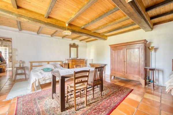 Maison
         5 pièces
        - 185 m² Exclusivité