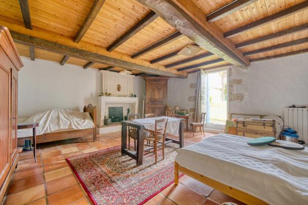 Maison
         5 pièces
        - 185 m² Exclusivité