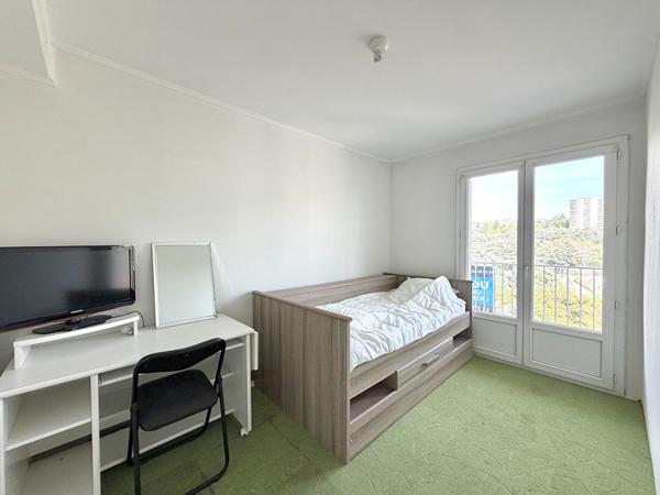 Appartement 3 pièces  2 chambres  Secteur La Rivière  61 000 