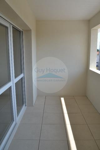 PEZILLA LA RIVIERE : appartement T3 66M2 Terrasse dernier étage en location