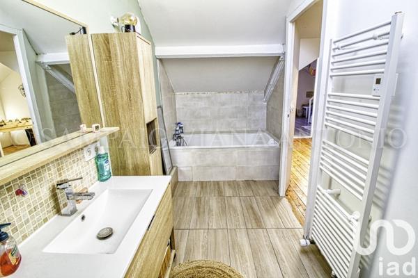 Maison à vendre 6 pièces 124 m² Saint-Pierre-lès-Nemours