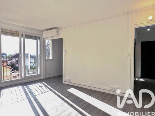 Appartement à vendre 4 pièces 57 m² Bagnols-sur-Cèze