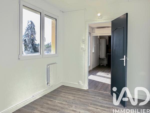 Appartement à vendre 4 pièces 57 m² Bagnols-sur-Cèze