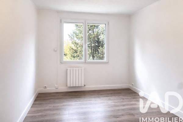 Appartement à vendre 4 pièces 57 m² Bagnols-sur-Cèze
