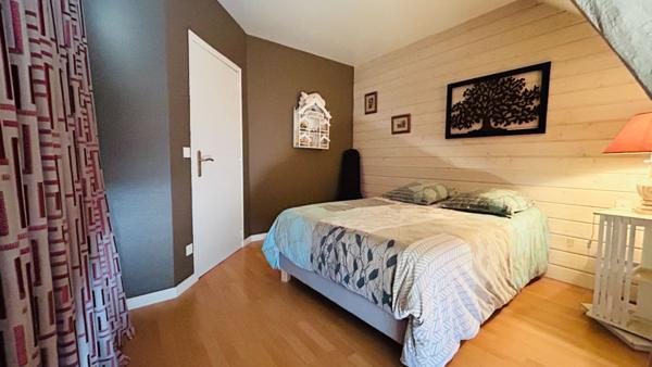 Maison en pierre de 6 pièces à vendre à Mordelles, exposée plein sud