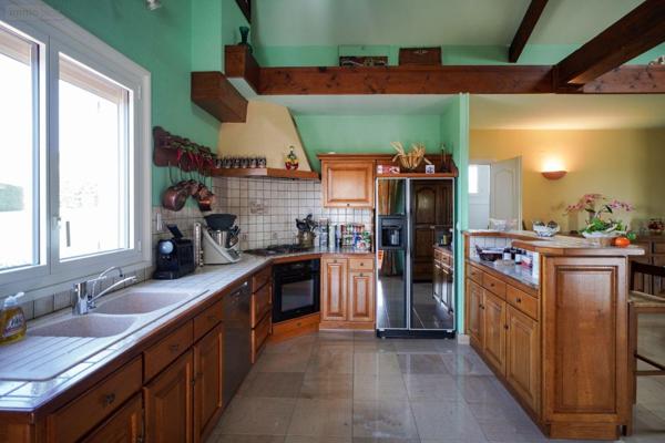 Maison individuelle à vendre à Solutré-Pouilly en Saône-et-Loire (71960), ref : 13779/989