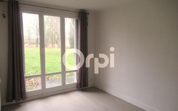 Appartement à vendre    1 pièce • 30 m2 Soissons