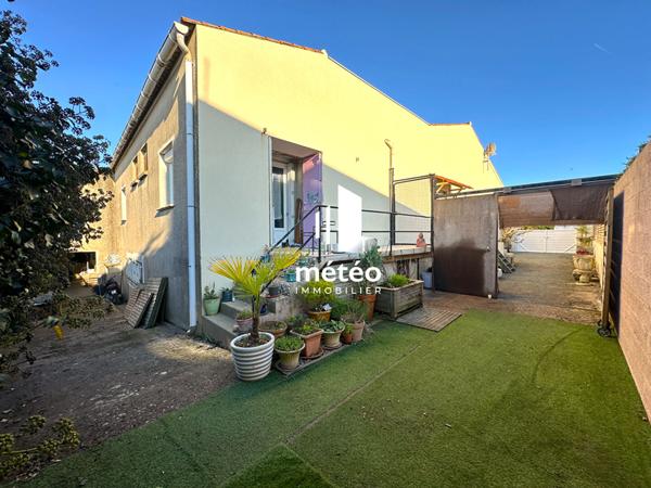 Local commercial avec habitation et stockage – Longeville sur Mer