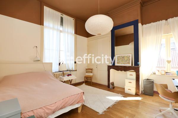 Maison 8 pièces - 222 m²