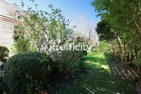 Maison 8 pièces - 222 m²