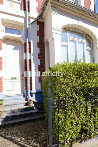 Maison 8 pièces - 222 m²