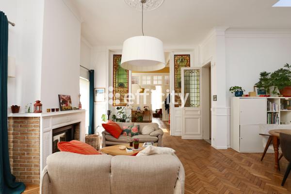 Maison 8 pièces - 222 m²