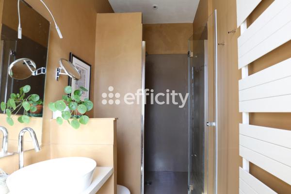 Maison 8 pièces - 222 m²