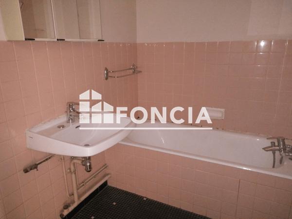 Location Studio 27.06 m² - 190 BD JEAN ROYER Tours 37000