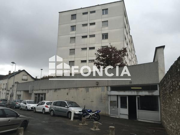 Location Studio 27.06 m² - 190 BD JEAN ROYER Tours 37000