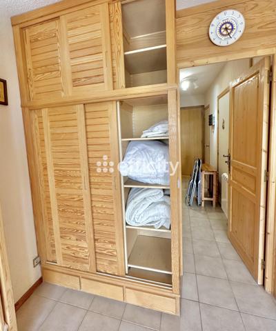 Appartement
         1 pièce
        - 28 m² 220 000 € *