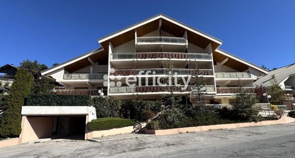 Appartement
         1 pièce
        - 28 m² 220 000 € *