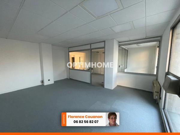 Local/bureau à vendre RAMBOUILLET (78). POSSIBILITE DE FAIRE UN APPARTEMENT A LA PLACE.