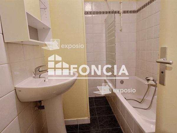 Location Appartement 3 pièces 78.87 m² - 3 SQUARE CHARLES MICHEL Grenoble 38000