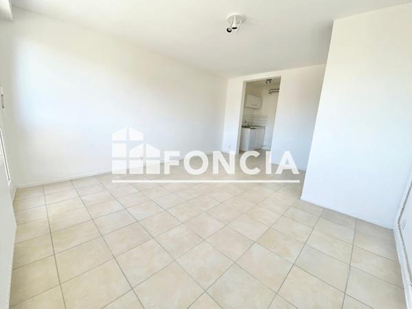 Location Studio 30.32 m² - 68 AVENUE DE PLANTIERES Metz Queuleu 57000