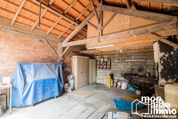 Maison, plusieurs logements, vastes dépendances et piscine