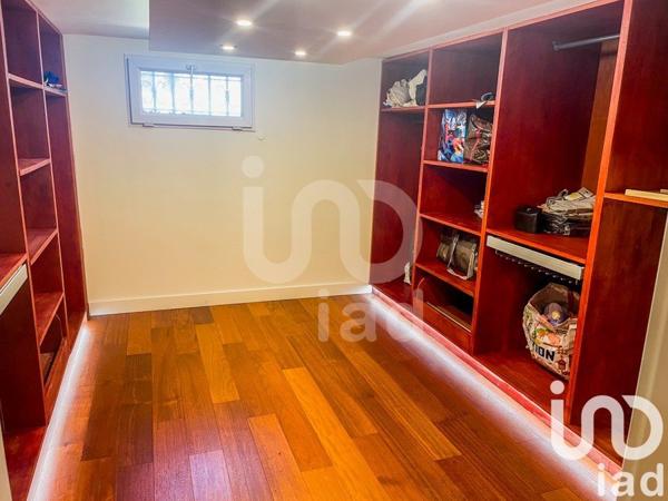 Maison à vendre 7 pièces 164 m² Saint-Maur-des-Fossés