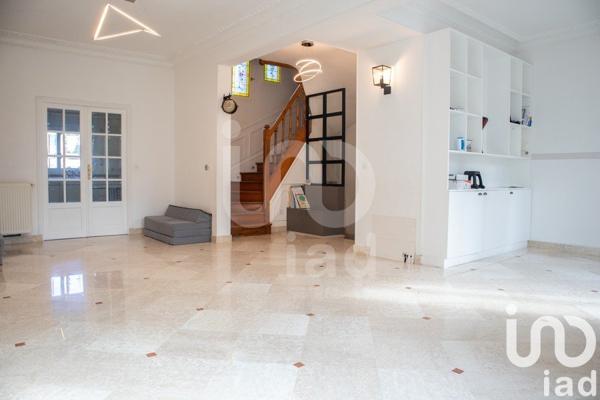 Maison à vendre 7 pièces 164 m² Saint-Maur-des-Fossés