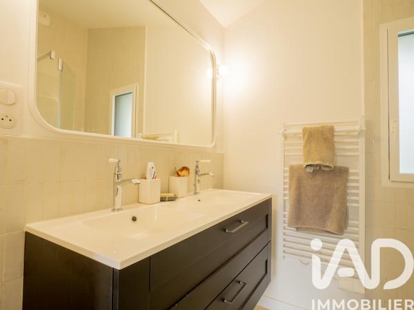 Maison à vendre 6 pièces 160 m² Saint-Léger-les-Vignes