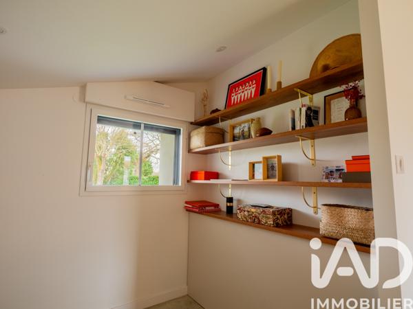 Maison à vendre 6 pièces 160 m² Saint-Léger-les-Vignes