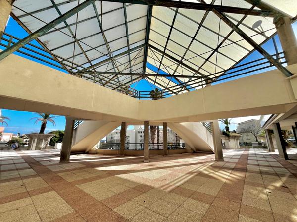 Local commercial / Bureaux – 145 m² – Bastia, Forum du Fango