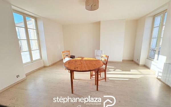 Appartement à louer    3 pièces •  Surgères