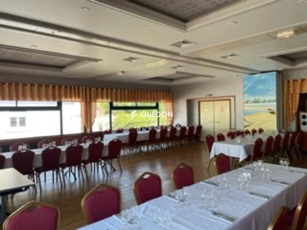 A VENDRE - FONDS DE COMMERCE + MURS - MESNIL EN VALLEE
