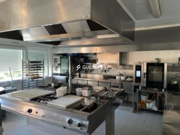 A VENDRE - FONDS DE COMMERCE + MURS - MESNIL EN VALLEE