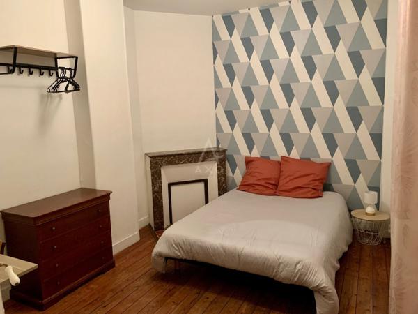 Angouleme quartier St Martin, adorable maison de ville 2 chb avec courette