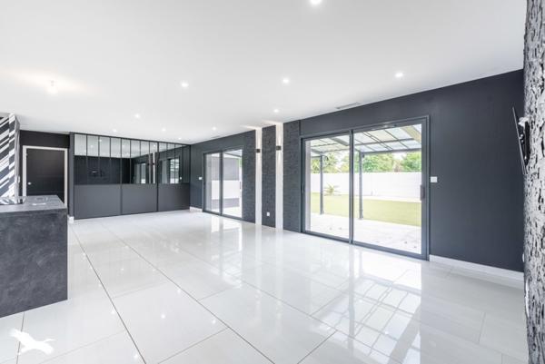 Maison à vendre |  Saint-Pierre-du-Mont |  5 pièces | 143 m²