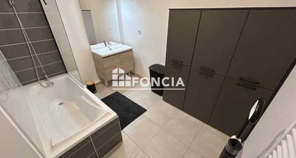 Location Appartement meublé 4 pièces 74.2 m² - Valence 26000