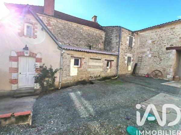 Maison à vendre 10 pièces 162 m² Saint-Martin-Lars-en-Sainte-Hermine