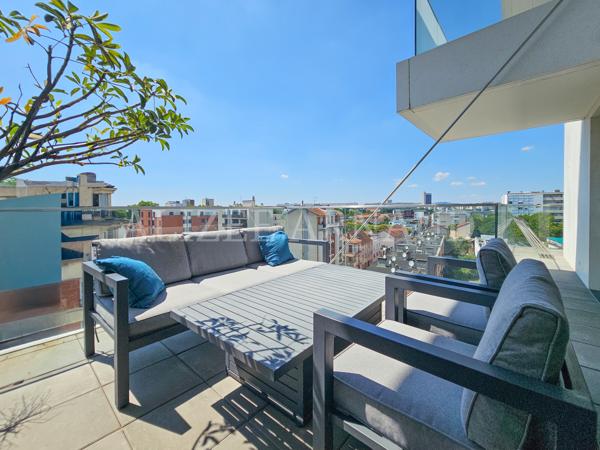 Appartement
         4 pièces
        - 90 m² Exclusivité 579 000 € *