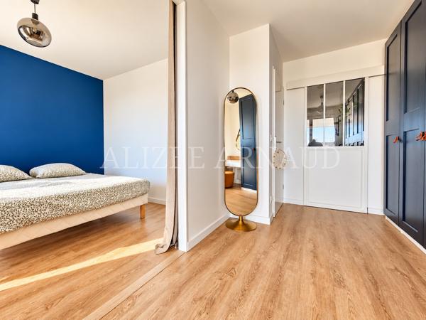 Appartement
         4 pièces
        - 90 m² Exclusivité 579 000 € *