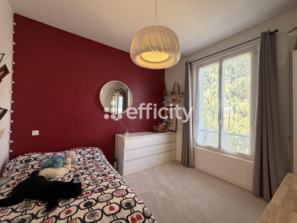Maison
         5 pièces
        - 125 m² Bien prestige 995 000 € *